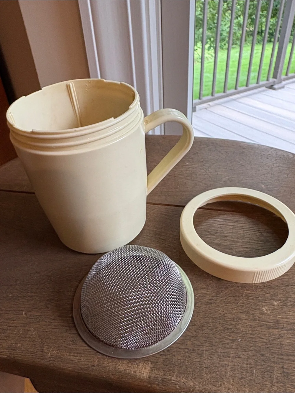 The Pampered Chef sugar shaker